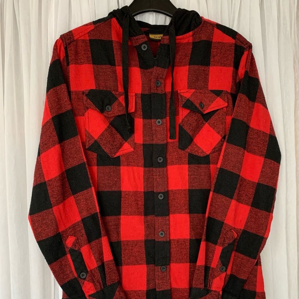Red and Black Checked Flannel Hoodie / Size Men’s Medium